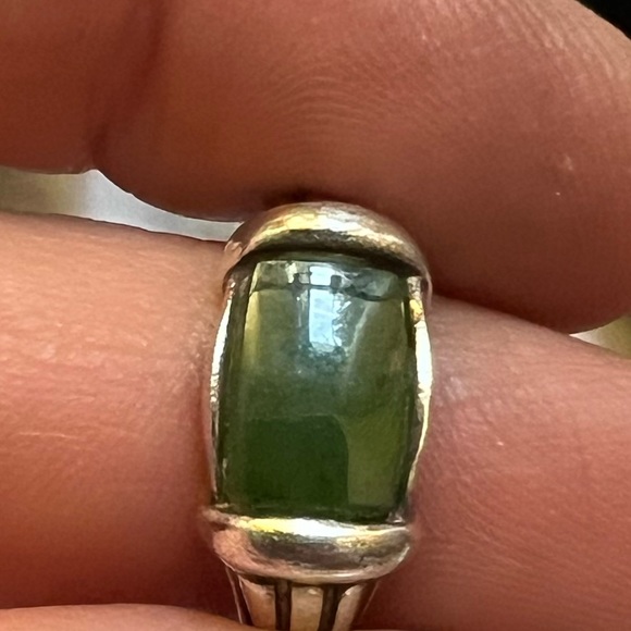 Silver and Jade ring - Picture 6 of 11